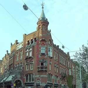 https://nadia.amsterdamhotelsnl.com